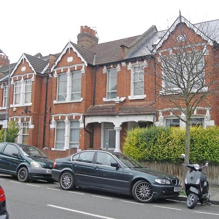 Groves 4 Bedroom, Shepherds Bush ロンドン エクステリア 写真